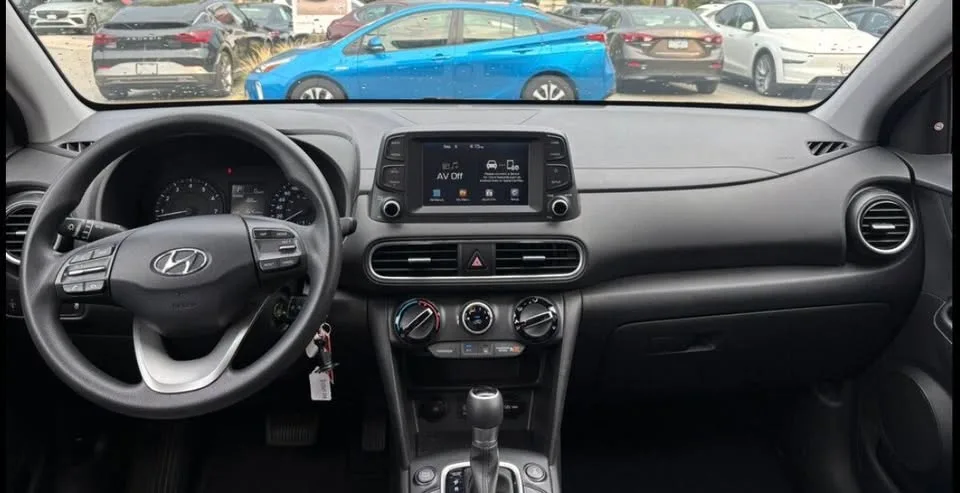 2019 Hyundai Kona Essential AWD image indicator(4)