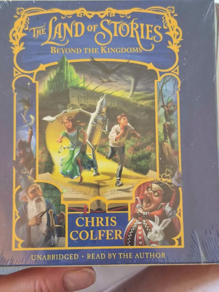 Land of Stories audio books 1-4 image indicator(4)