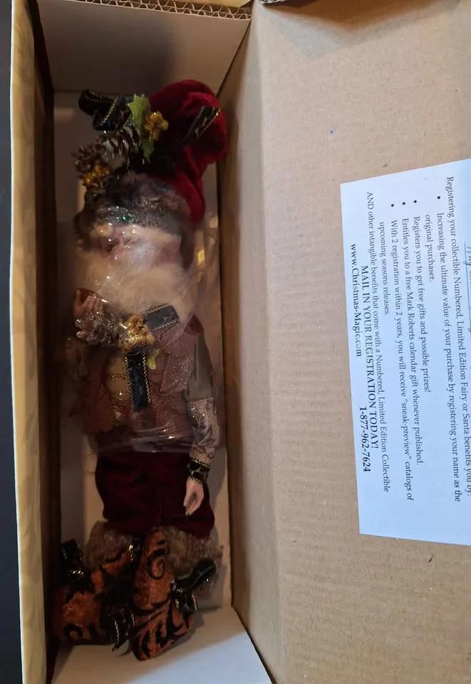 Mark Roberts FAIRY Holly & Pine Fairy Sm Christmas Holiday image indicator(3)