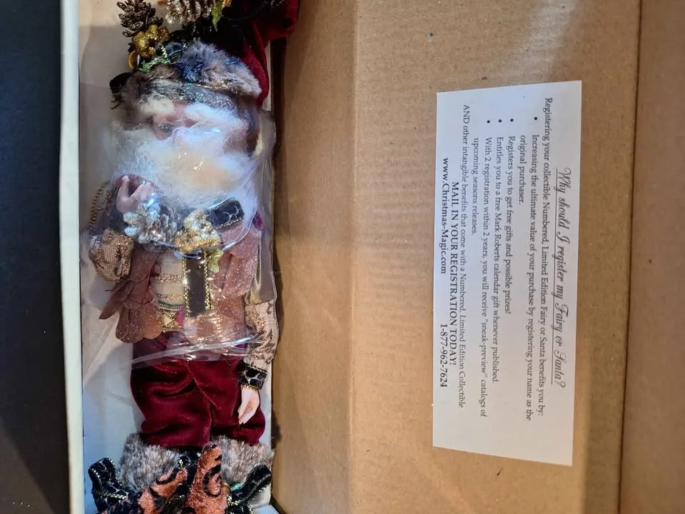 Mark Roberts FAIRY Holly & Pine Fairy Sm Christmas Holiday image indicator(10)