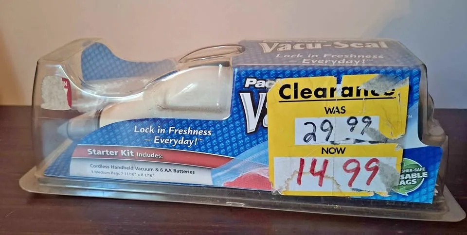 Packmate Vacu-Seal Cordless Handheld Vacuum Sealer And 3 Bags thumbnail