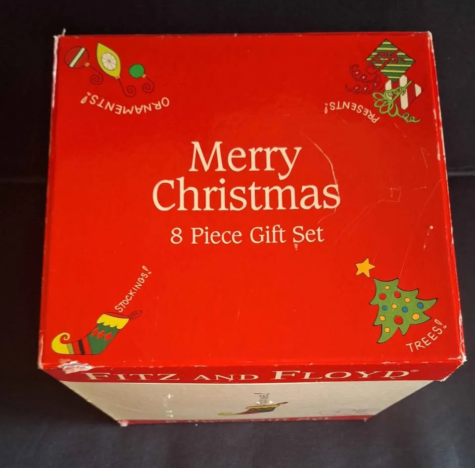 Fitz and Floyd Merry Christmas 8 Piece Gift Set image indicator(6)