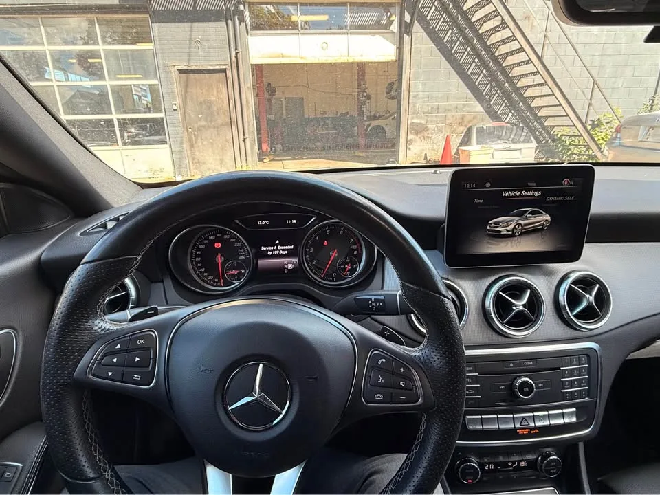 2018 Mercedes-Benz cla-class cla250 image indicator(10)