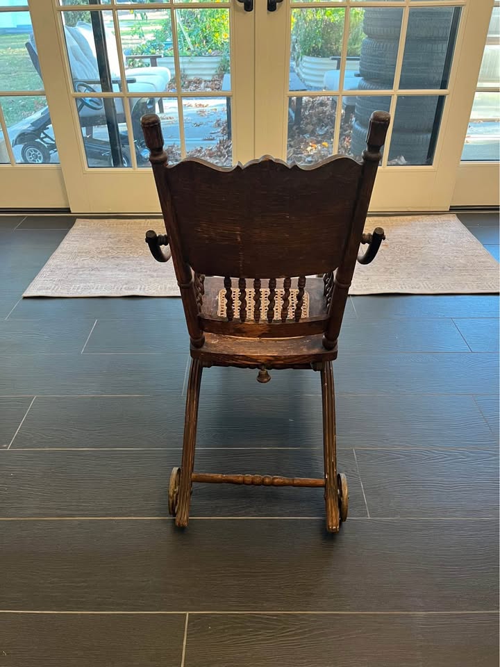 Antique High Chair/ Stroller - photo 4
