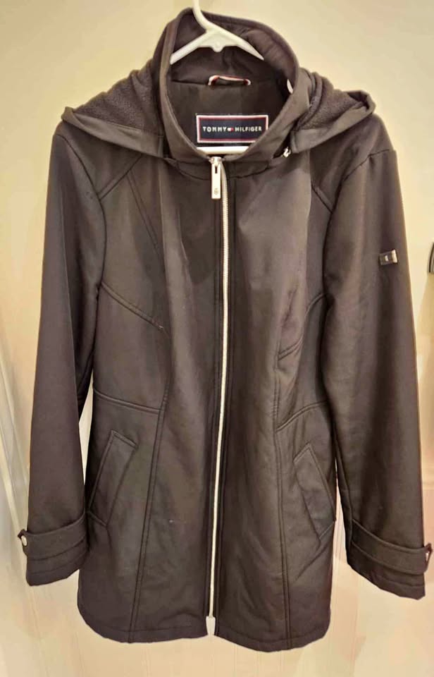 Excellent condition black Tommy Hilfiger coat XL