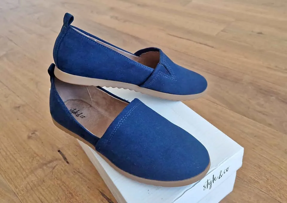 Navy slip on shoes 6.5 thumbnail