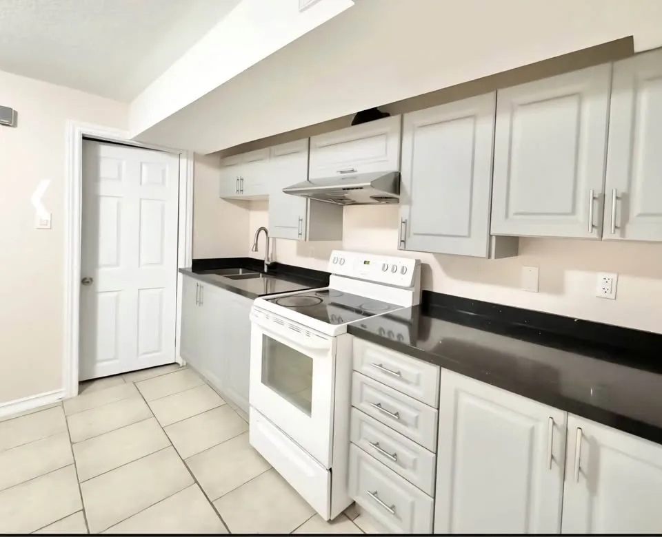 1 Bed 1 Bath - House image indicator(3)