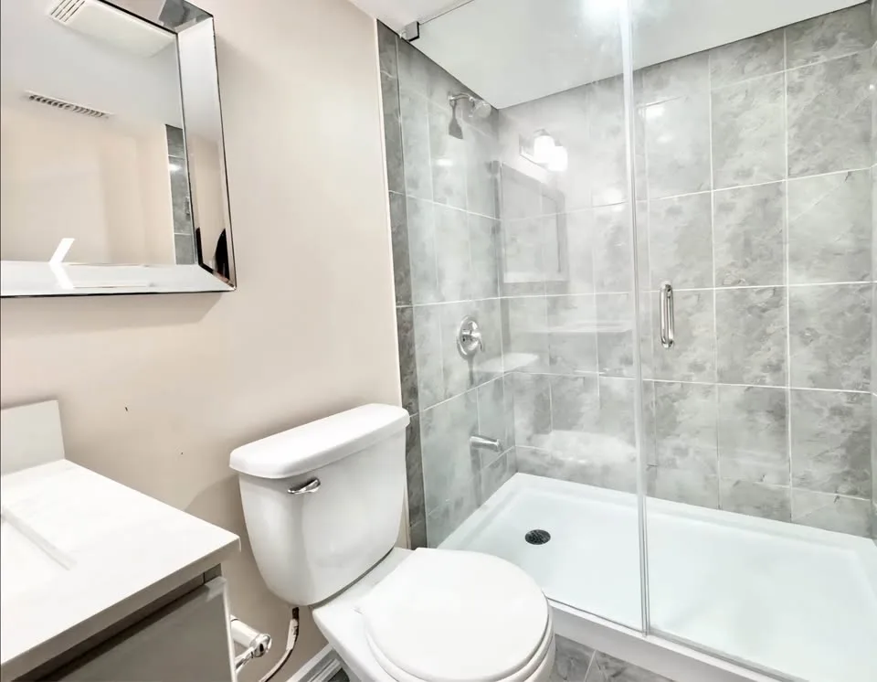 1 Bed 1 Bath - House image indicator(6)