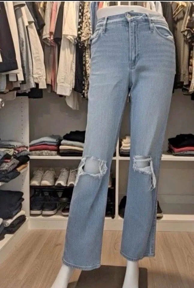 Hollister High-Rise Vintage Stretch Distressed Jeans thumbnail