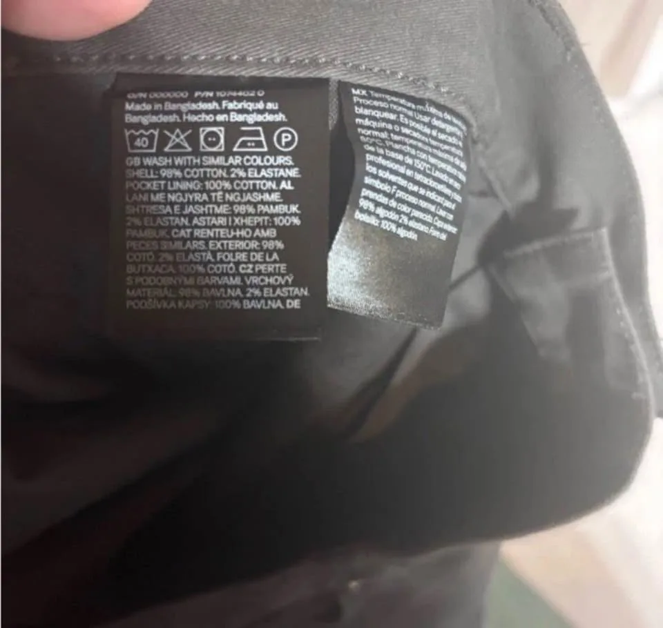 H&M Dark Olive Colour Pants Men W38 L32 slim fit image indicator(9)