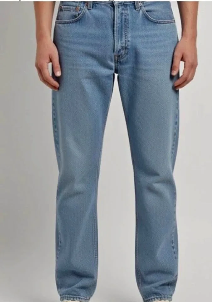 Levi's Relaxed Fit Light Blue Men's Jeans size W33 L30 thumbnail
