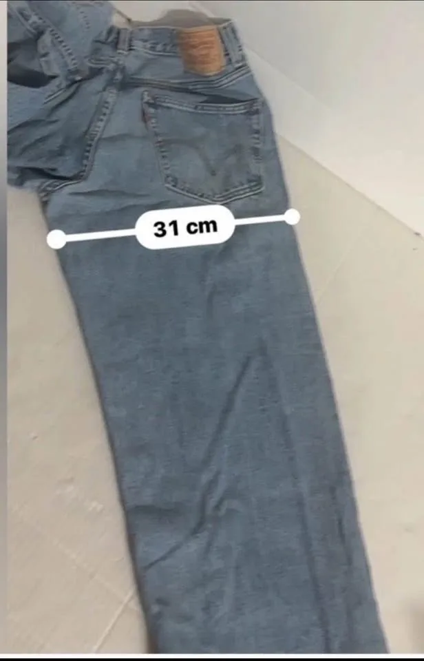 Levi's Relaxed Fit Light Blue Men's Jeans size W33 L30 image indicator(7)