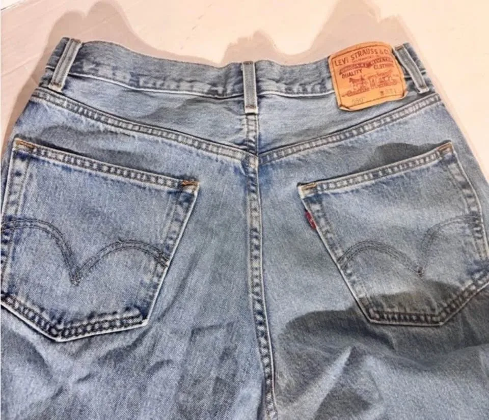 Levi's Relaxed Fit Light Blue Men's Jeans size W33 L30 image indicator(9)