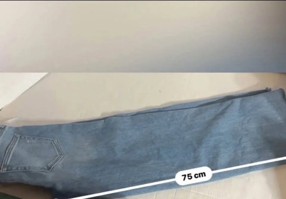 $189 HIDDEN Wide Leg Light Blue Jeans size 25 New image indicator(3)