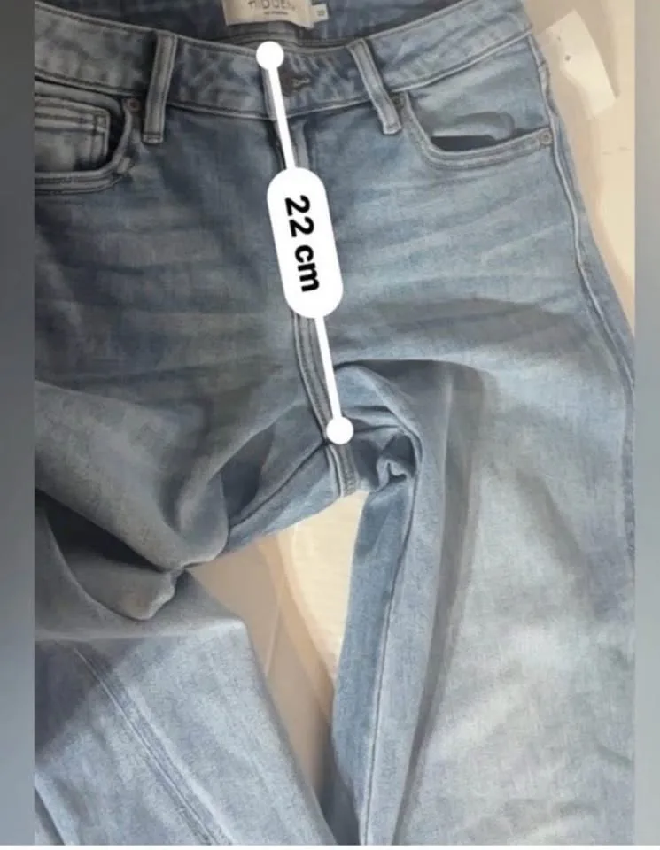 $189 HIDDEN Wide Leg Light Blue Jeans size 25 New image indicator(4)