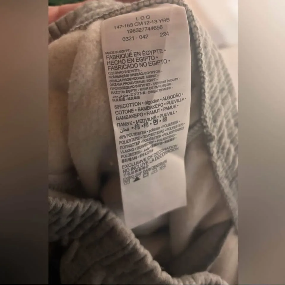 Nike Club Fleece joggers size 12/13 Large Youth unisex grey image indicator(3)