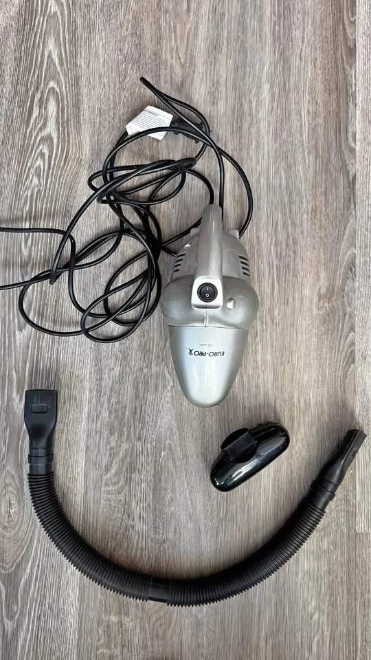 Shark - Hand Held Vacuum 700W thumbnail