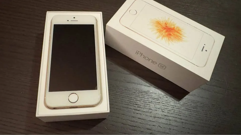 iPhone SE Gold 64gb image indicator(2)