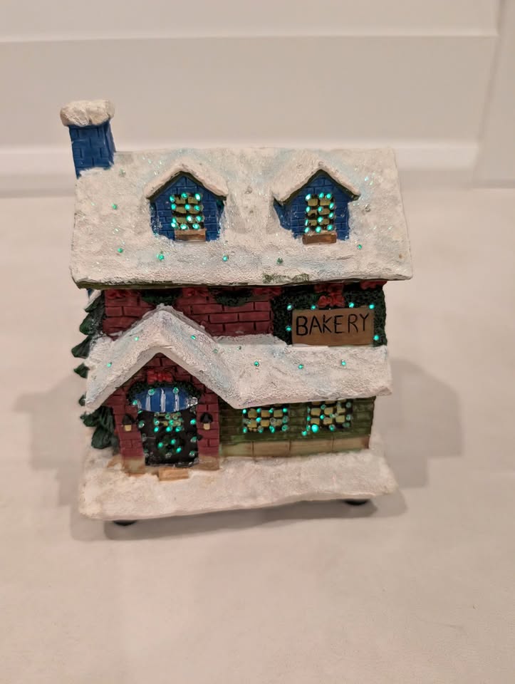 Bouclair Christmas Village Bakery Battery Powered- works