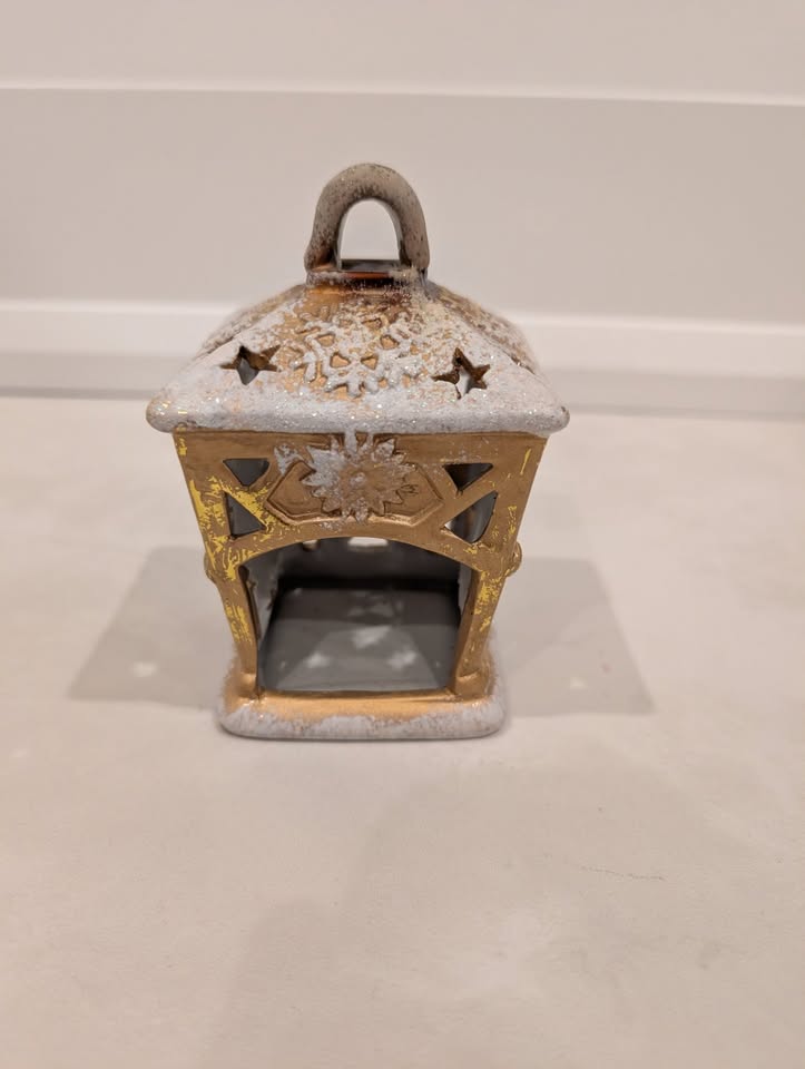 Gold & White Christmas Lantern With Snowflake Cutout - photo 3