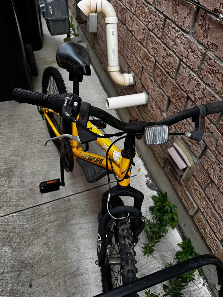 Moving sale Kids bike - photo 3