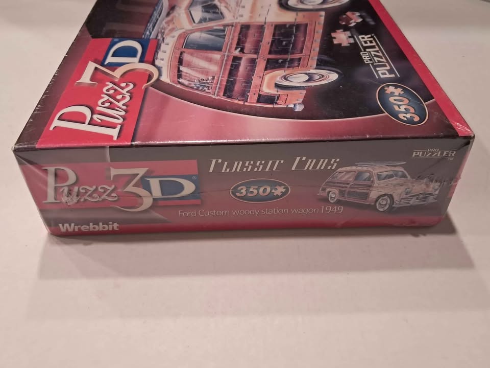 Wrebbit 3D Puzzle - 1949 Ford Custom Woody Wagon - photo 3
