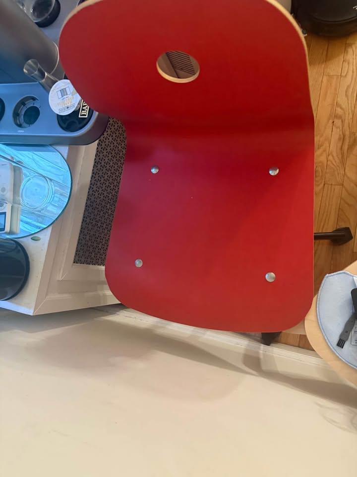Red Swivle Wooden Chair - photo 4