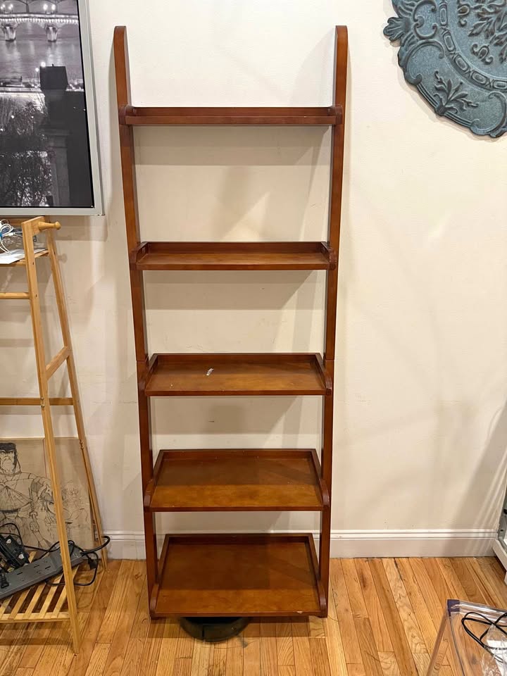 Bookshelf