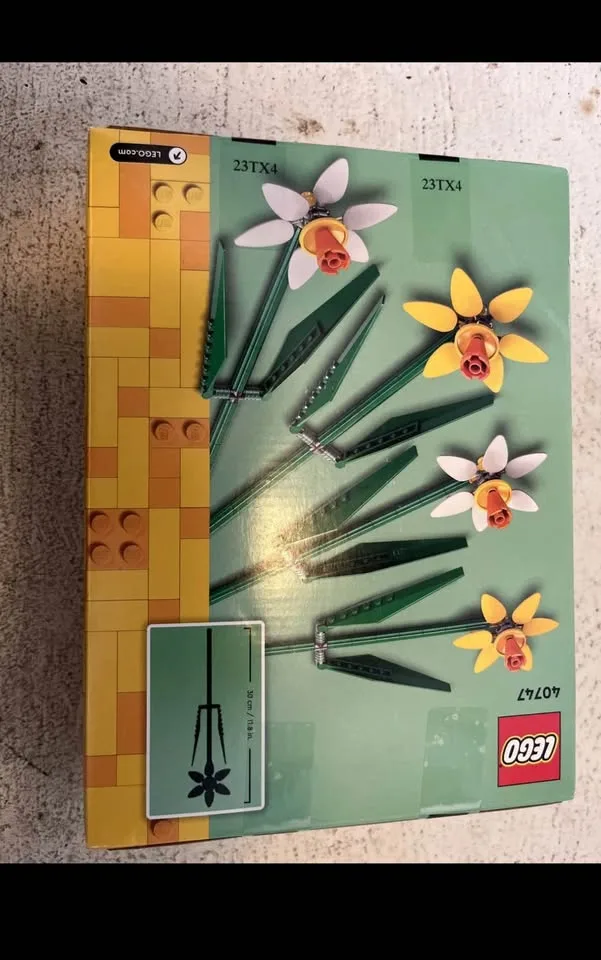 🧡LEGO Daffodils 40747 Building Toy NIB image indicator(2)