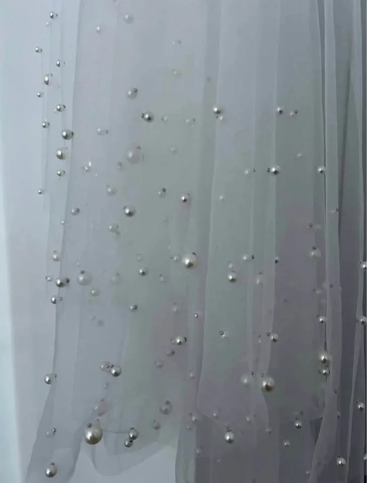 Pearl Blusher Veil Soft white fingertip image indicator(4)