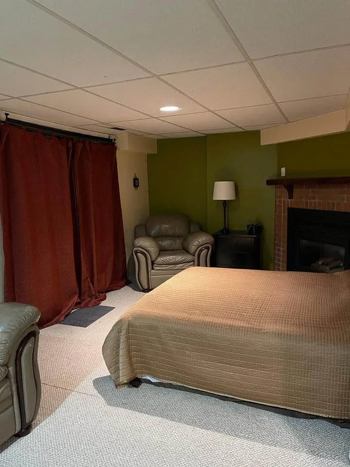 Private room for rent image indicator(4)