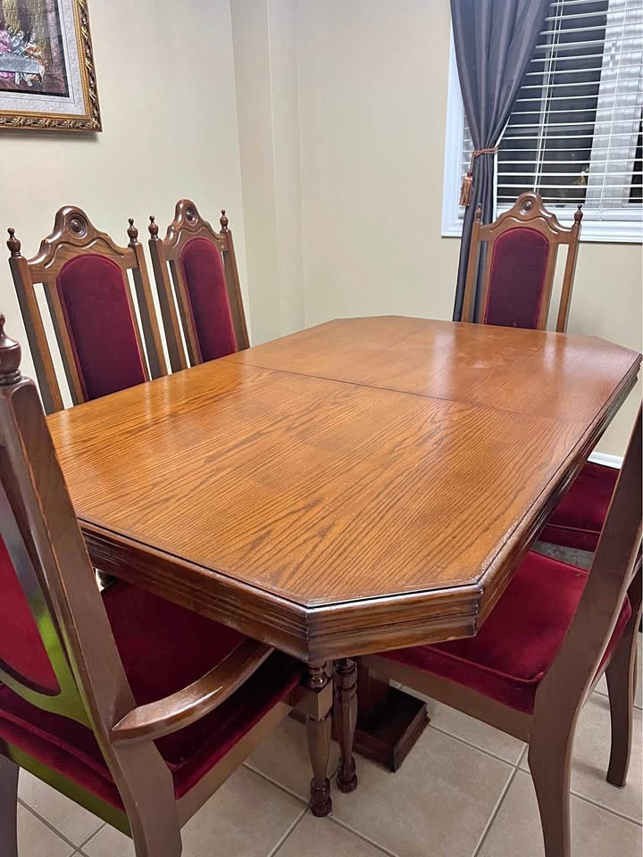 Antique Solid Wood Dining Set (6 chairs)