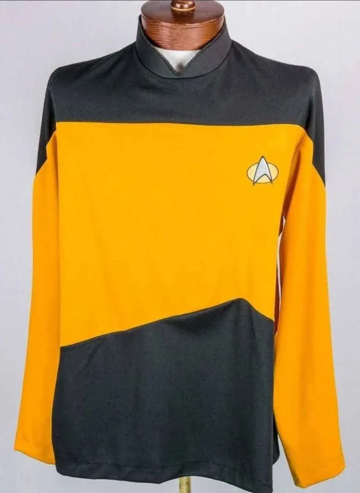 Star Trek Captain Kirk Uniform Costume - Medium image indicator(7)