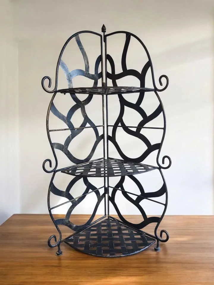 Three-tiered Wrought Iron Corner Shelf / Baker's Rack image indicator(4)