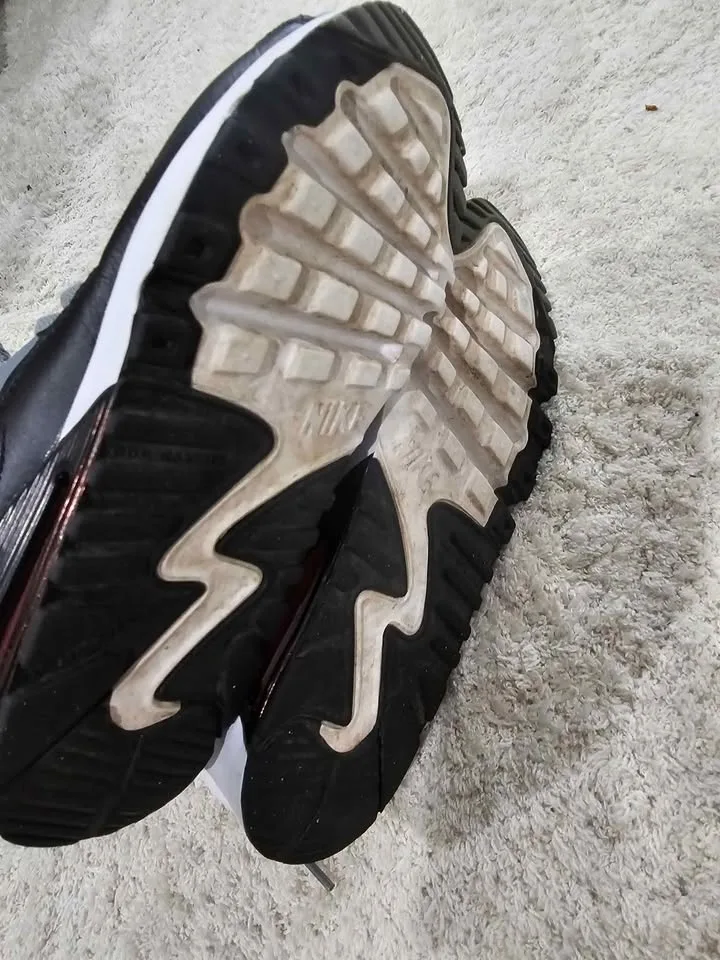 Junior Nike Air Max 90 image indicator(3)