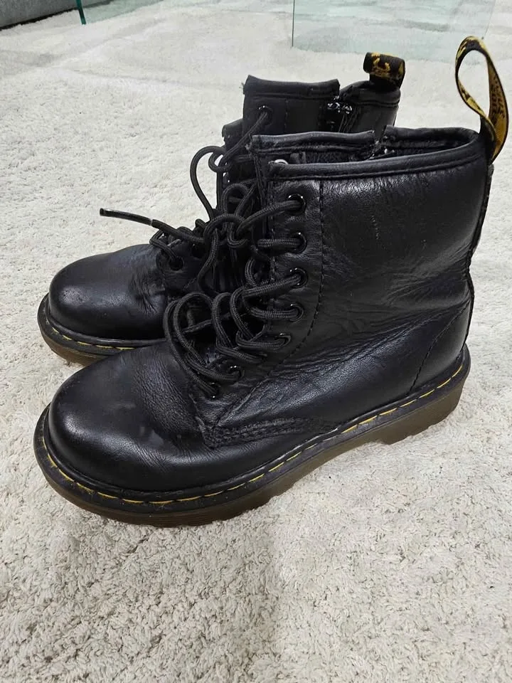 Dr Martens Junior 1460 Softy T Leather Lace Up Boots image indicator(3)