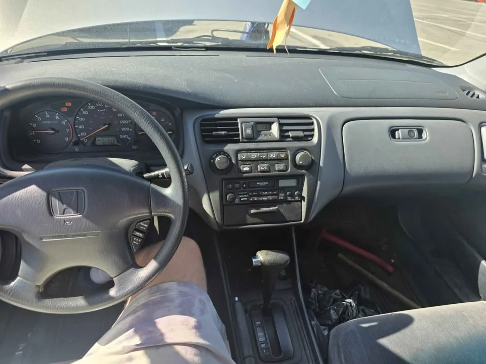 2000 Honda Accord image indicator(7)