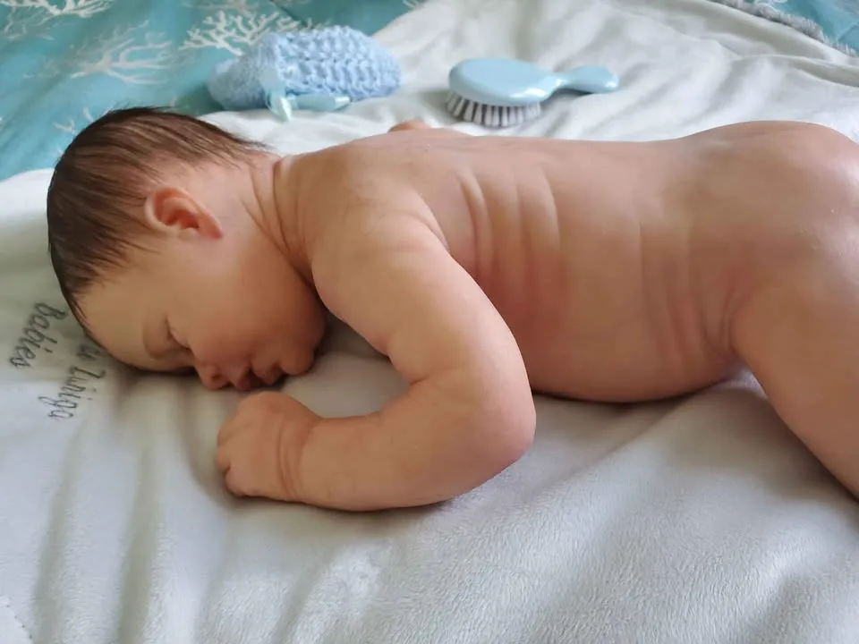 Full Body Silicone Ecoflex 20 Doll by Alejandra De Zuniga image indicator(8)