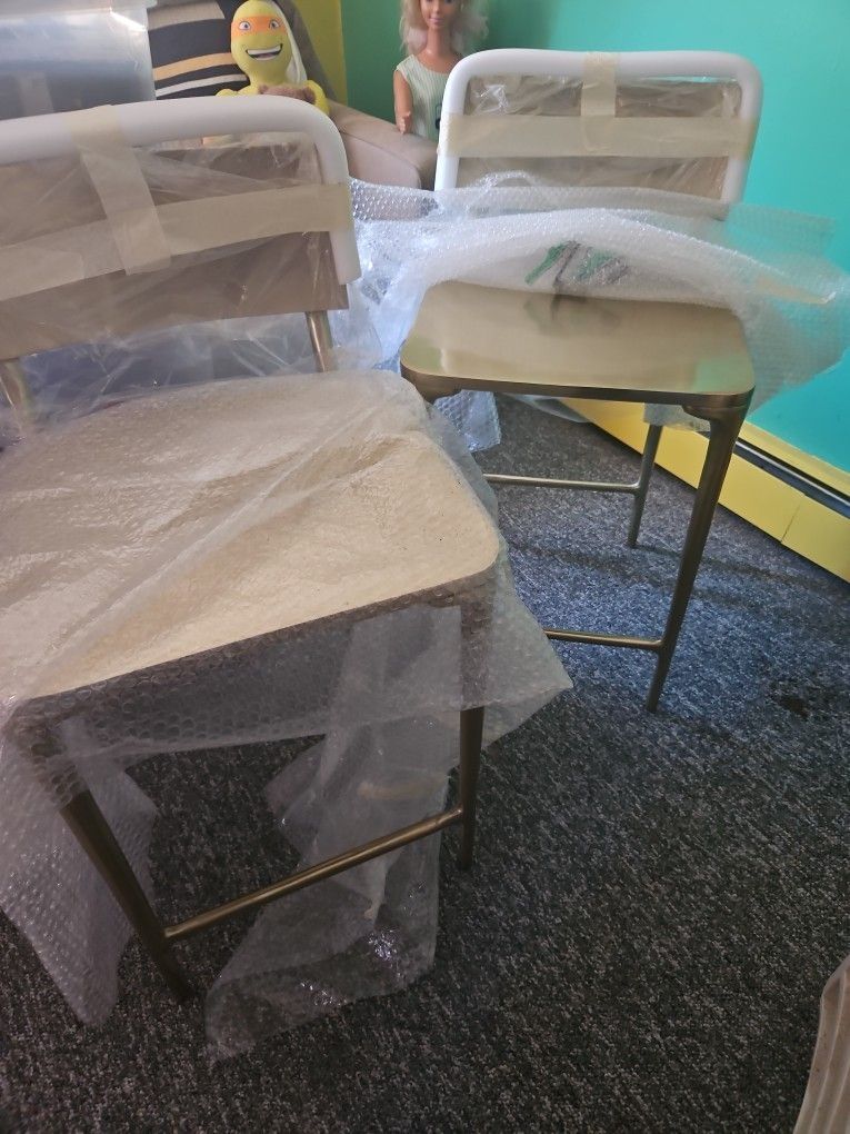 2 Counter Bar Stools - photo 3