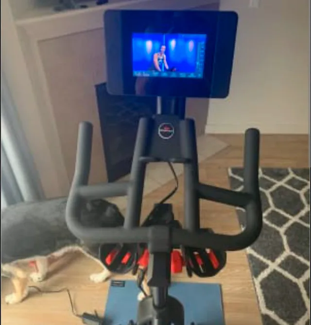 Bowflex C7 Spin Bike - like new w 2 seats $500 image indicator(3)