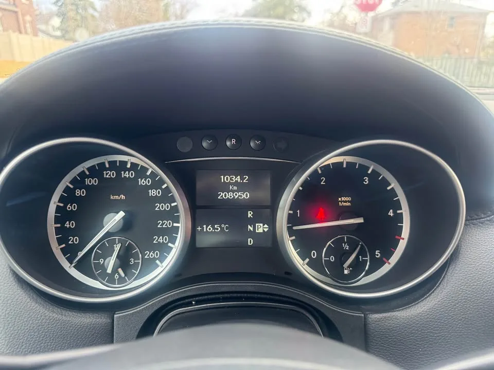 2012 Mercedes-Benz GL-Class image indicator(10)