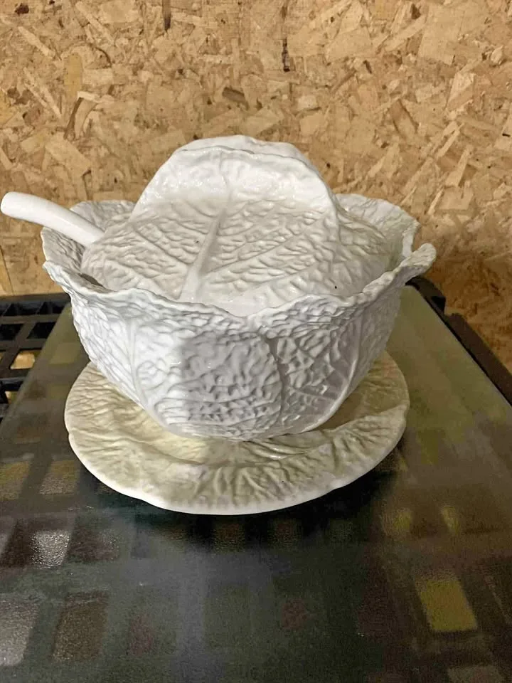Cabbage Leaf Soup Tureen + Spoon + Plate 12" Portugal