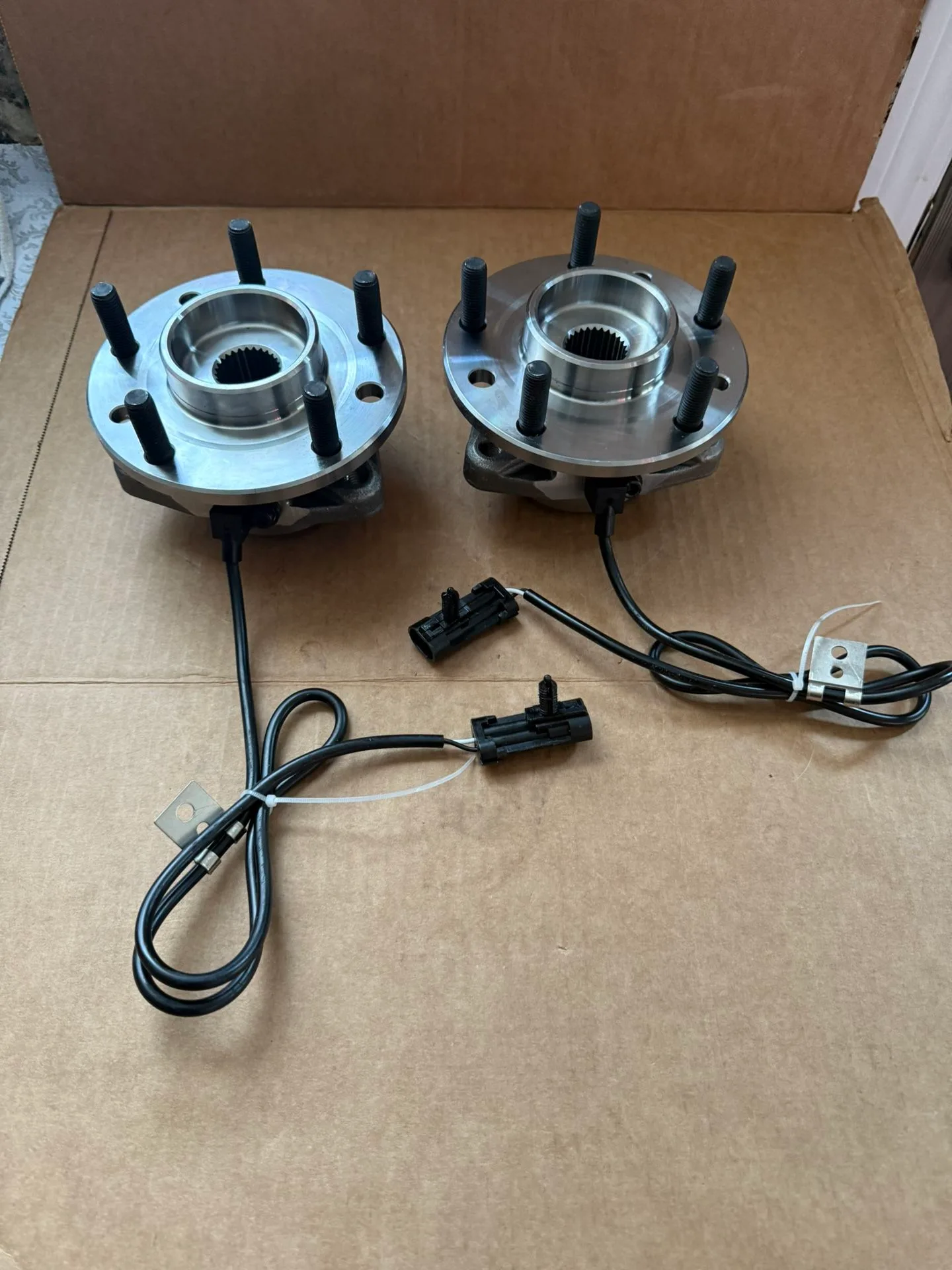 Wheel Bearings for Chevy/Gmc/Isuzu/Oldsmobile (513124) thumbnail