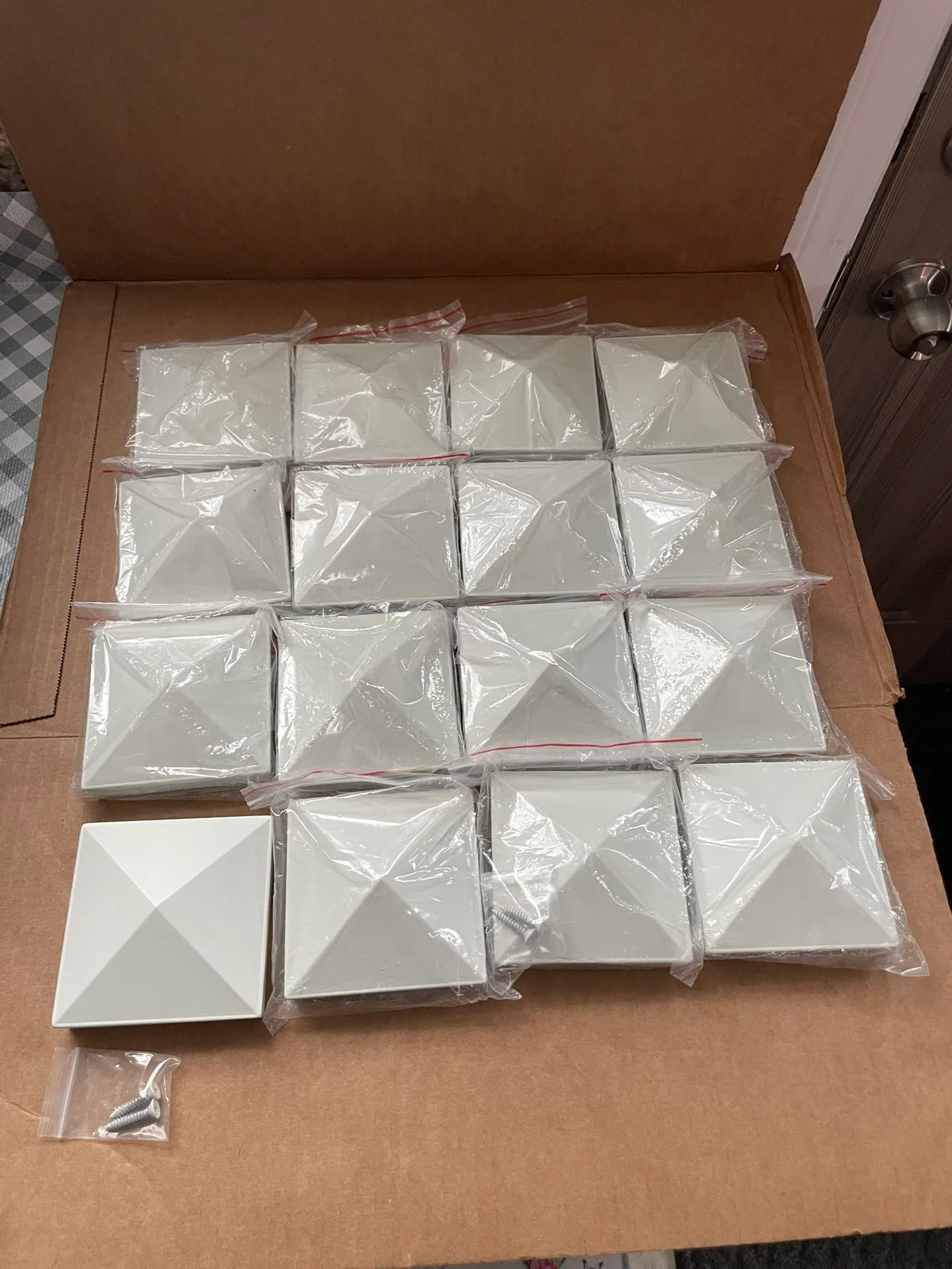 Fence post caps (16 pcs - light grey) thumbnail