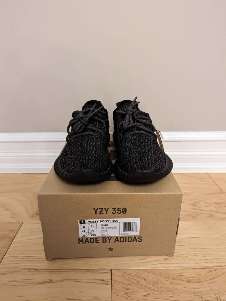 Yeezy 350 Pirate Black (2023) Size 8 - photo 4