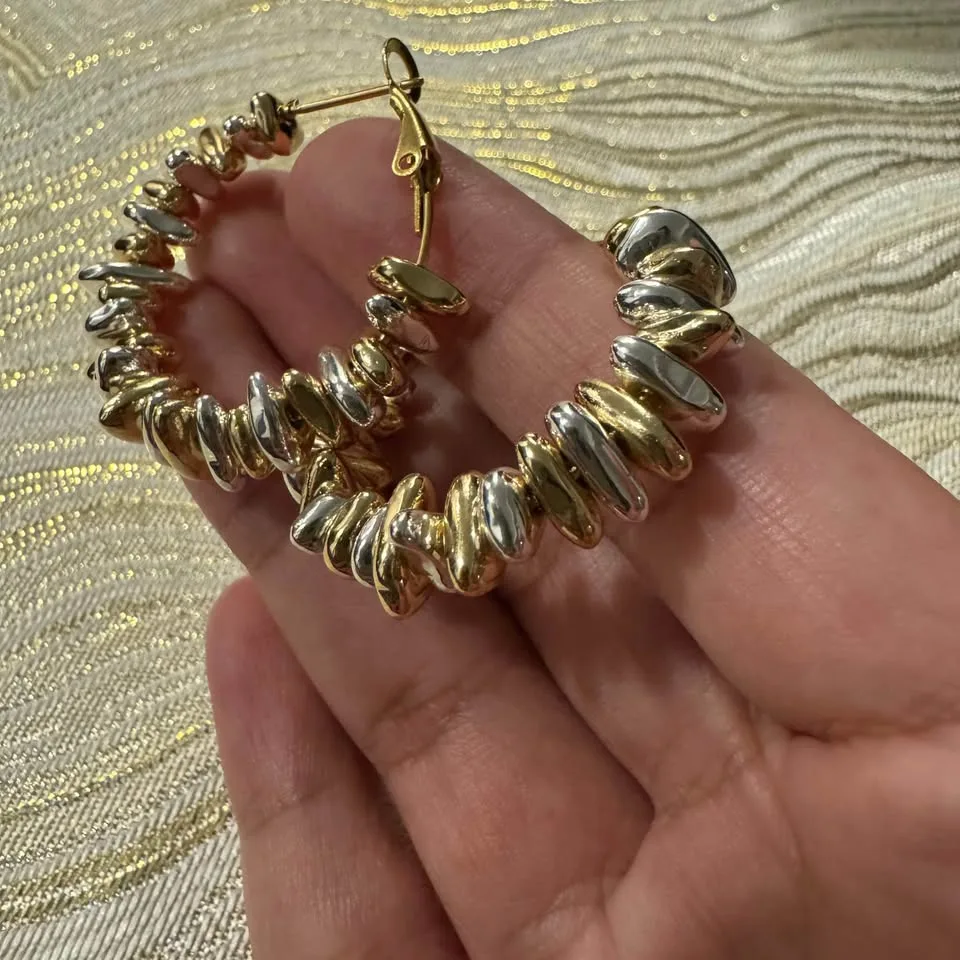 NEW 🧡 Two-tone Hoop Earrings (Gold & Silver Plated Beaded Hoops) image indicator(9)