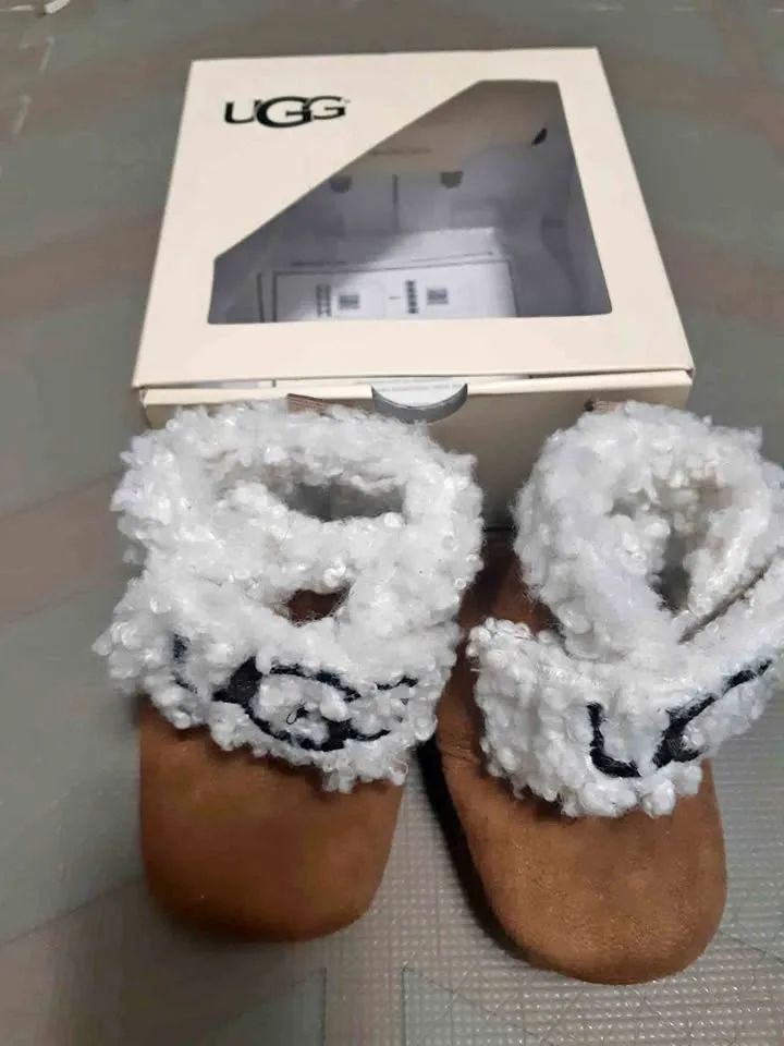 UGG Mini Bootie Chestnut Infant's Shoe sz S 6-12M thumbnail