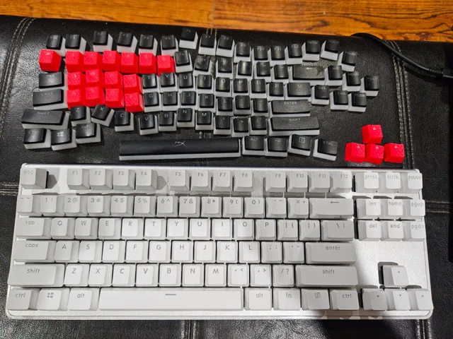 G.SKILL KM360 Tenkeyless Mechanical Keyboard image indicator(7)