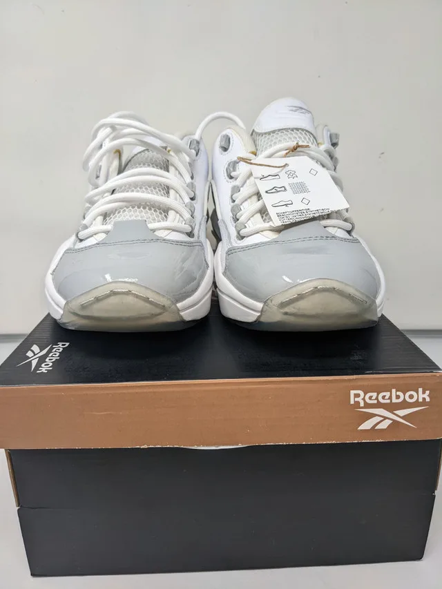 Reebok Question low Grey image indicator(3)