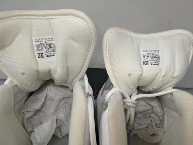 Reebok Question low Grey image indicator(8)